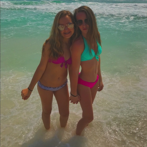 Meet your Posher, Lola - Picture 1 of 1